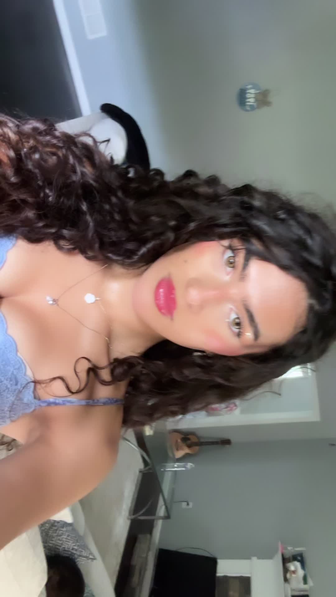 @Briana Catalina 🌸