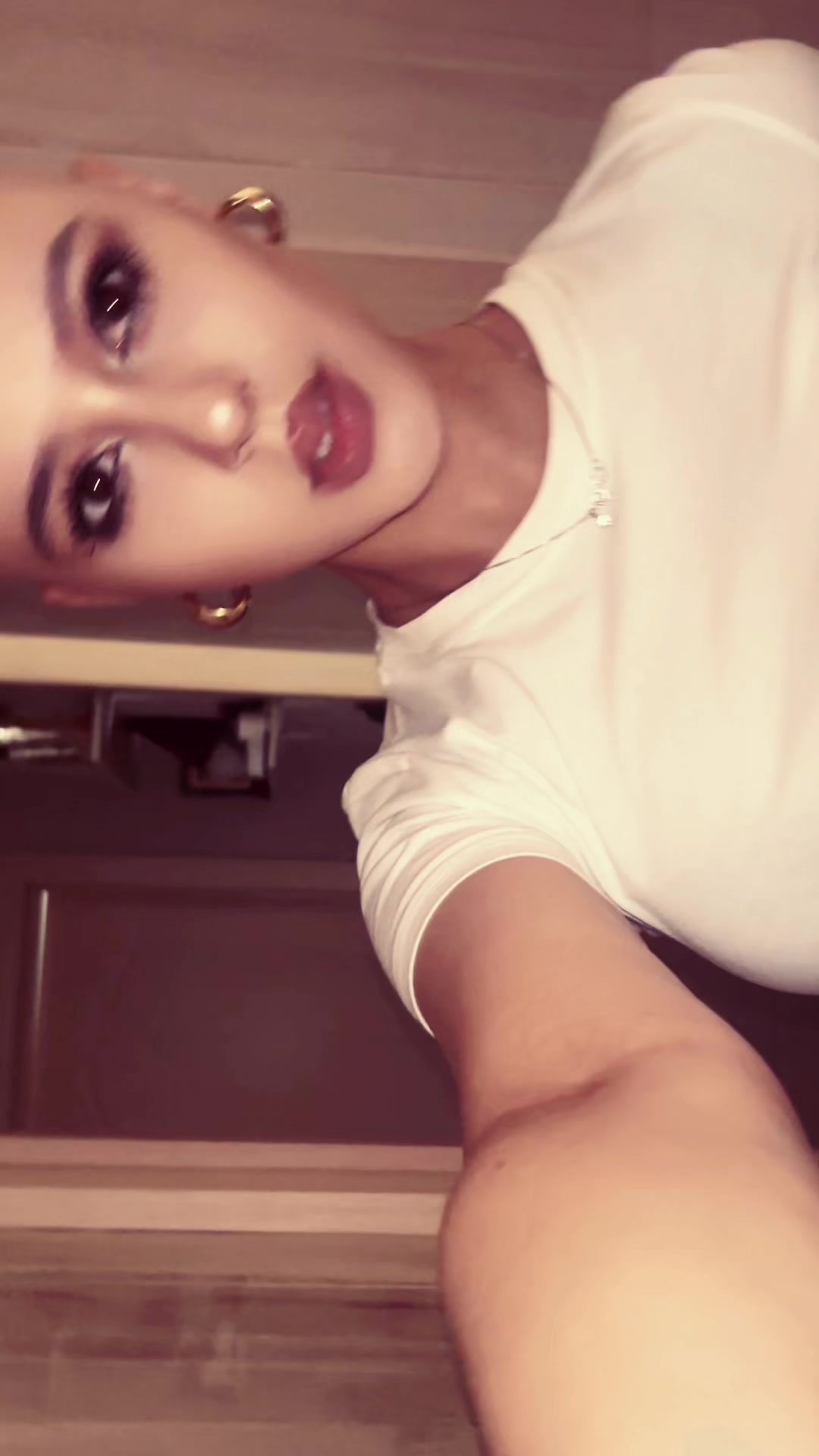 @Дививия