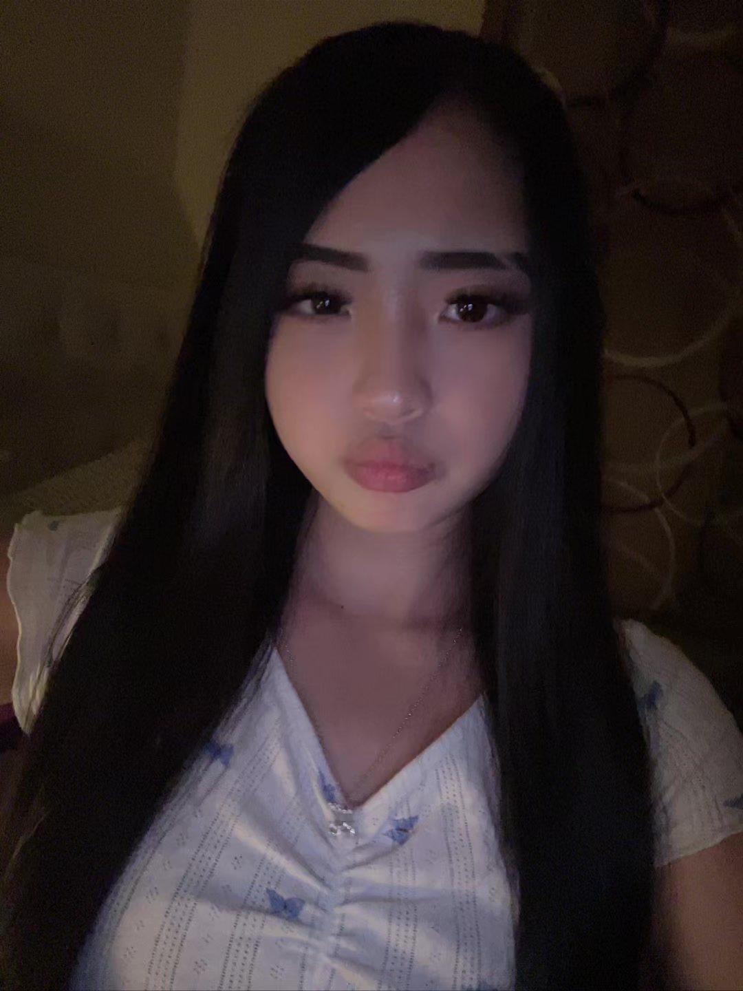 @𝓭𝓮𝓶𝓶