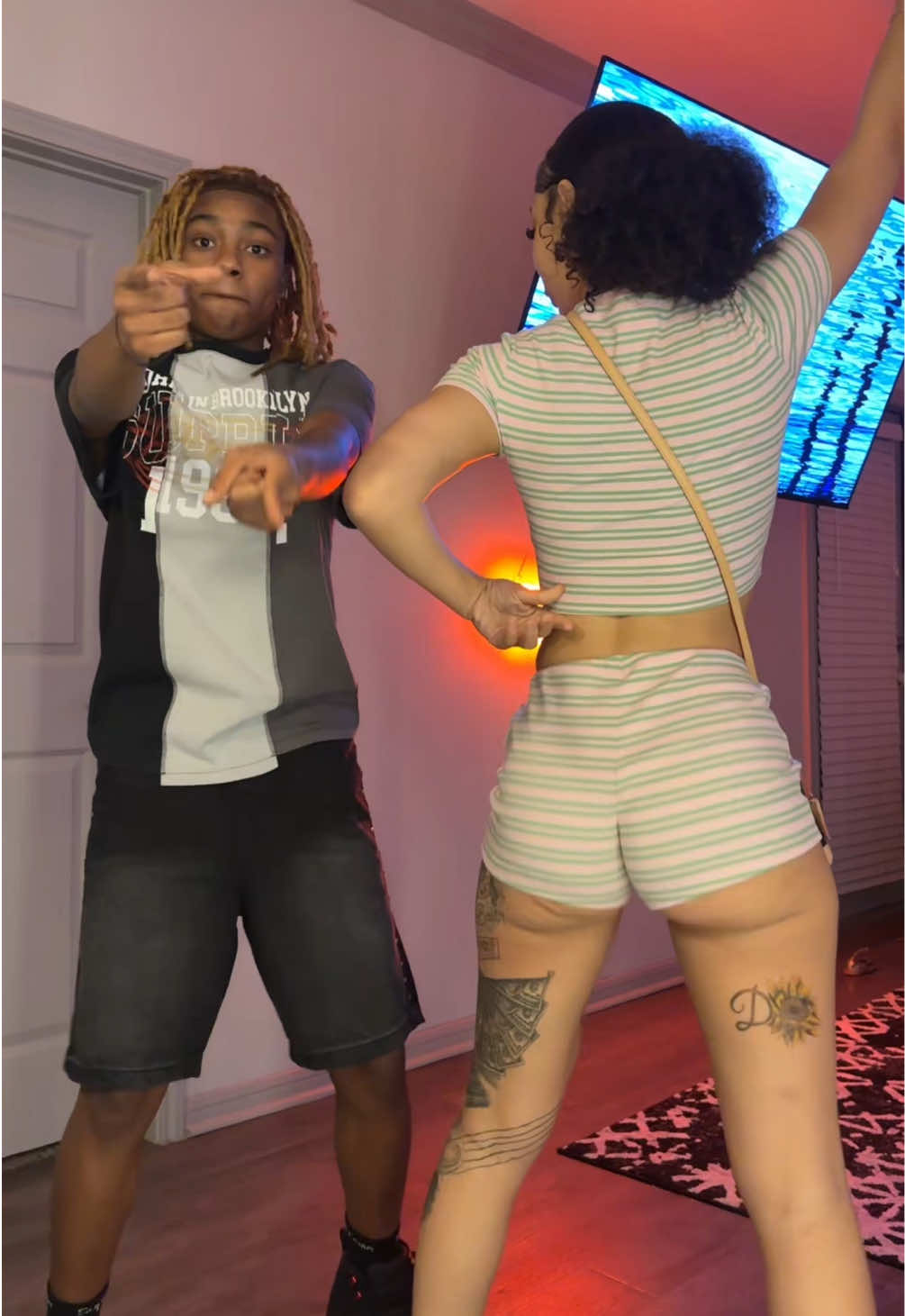 @SkyTheFinest🧡