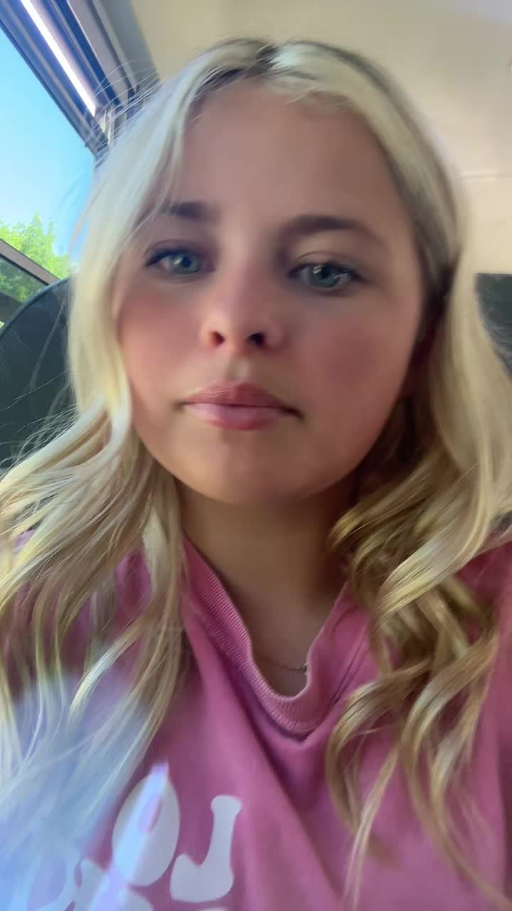@Lucy!☹️😝🤪