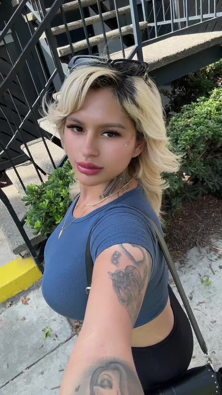 @Shewantsmoree