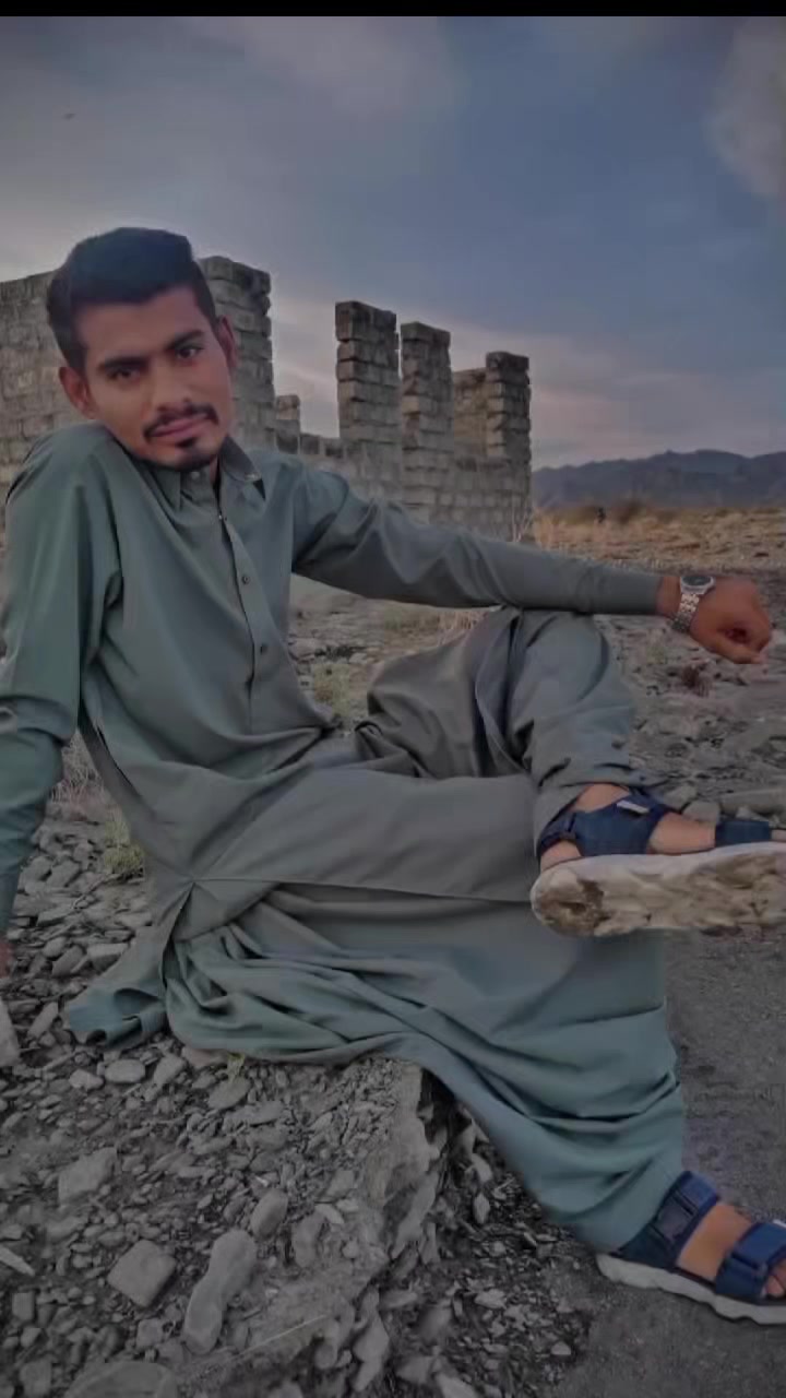 @𝗦𝗝 &hearts;︎_&hearts;︎ شاہو 🔥