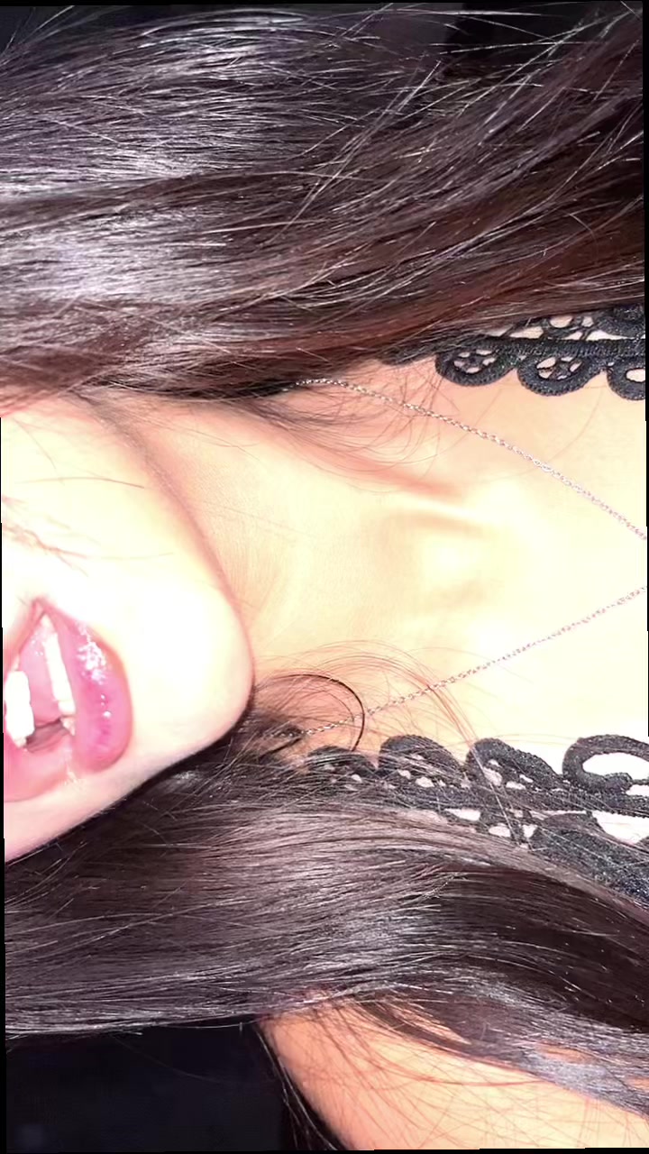@🐚