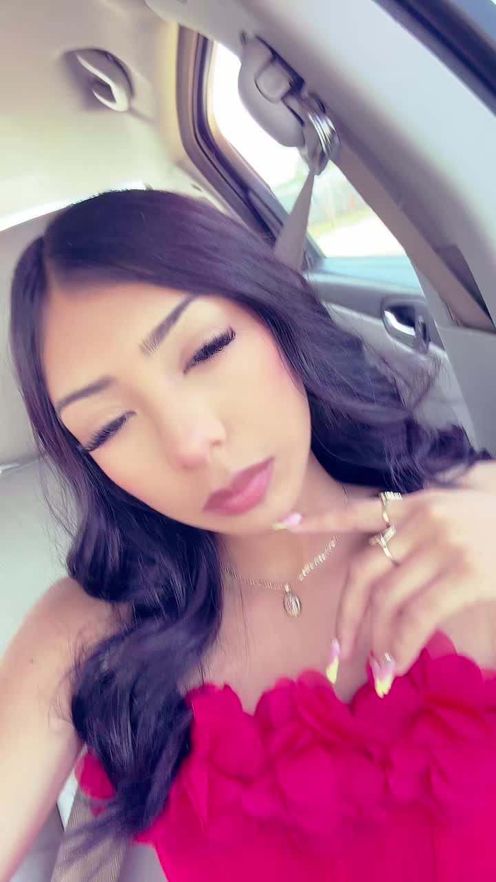 @mona hernandez