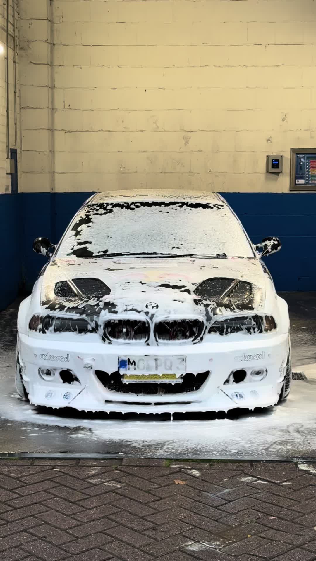 @LX_E46