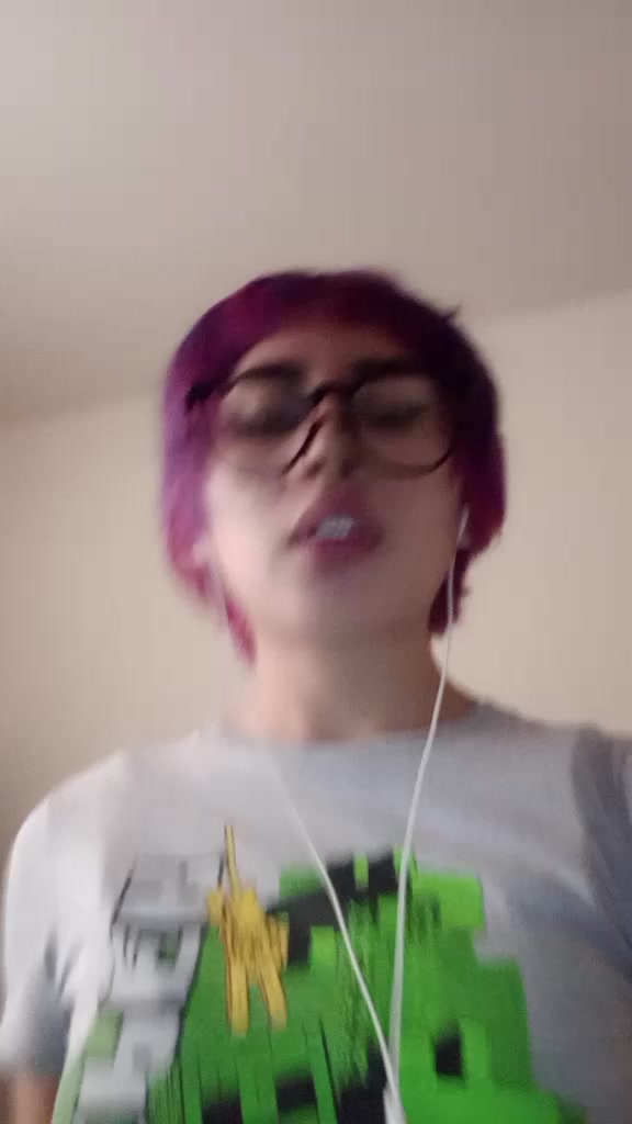 @NANA 👅
