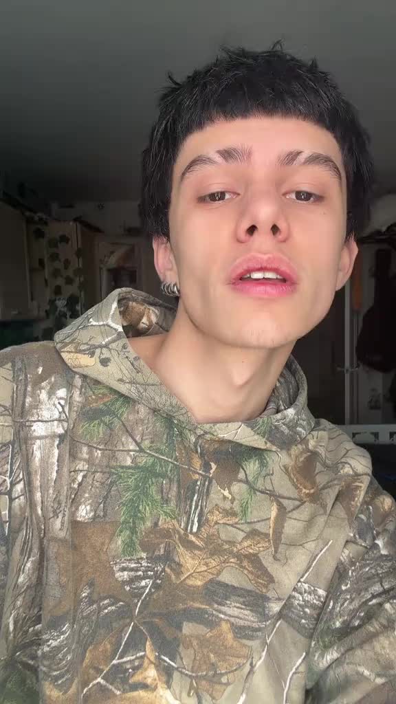 @КИРЮХА ЛИ ФАК