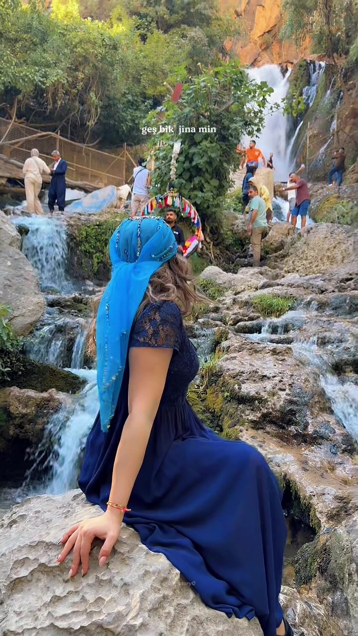 @Mis_Naya