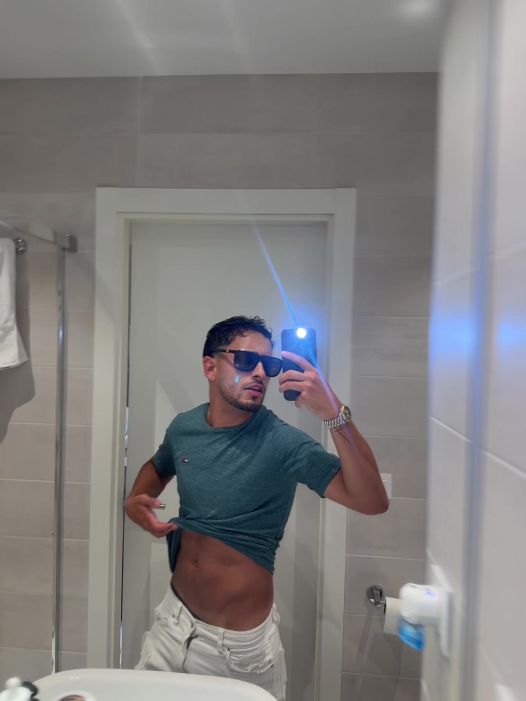 @Agarcia092000
