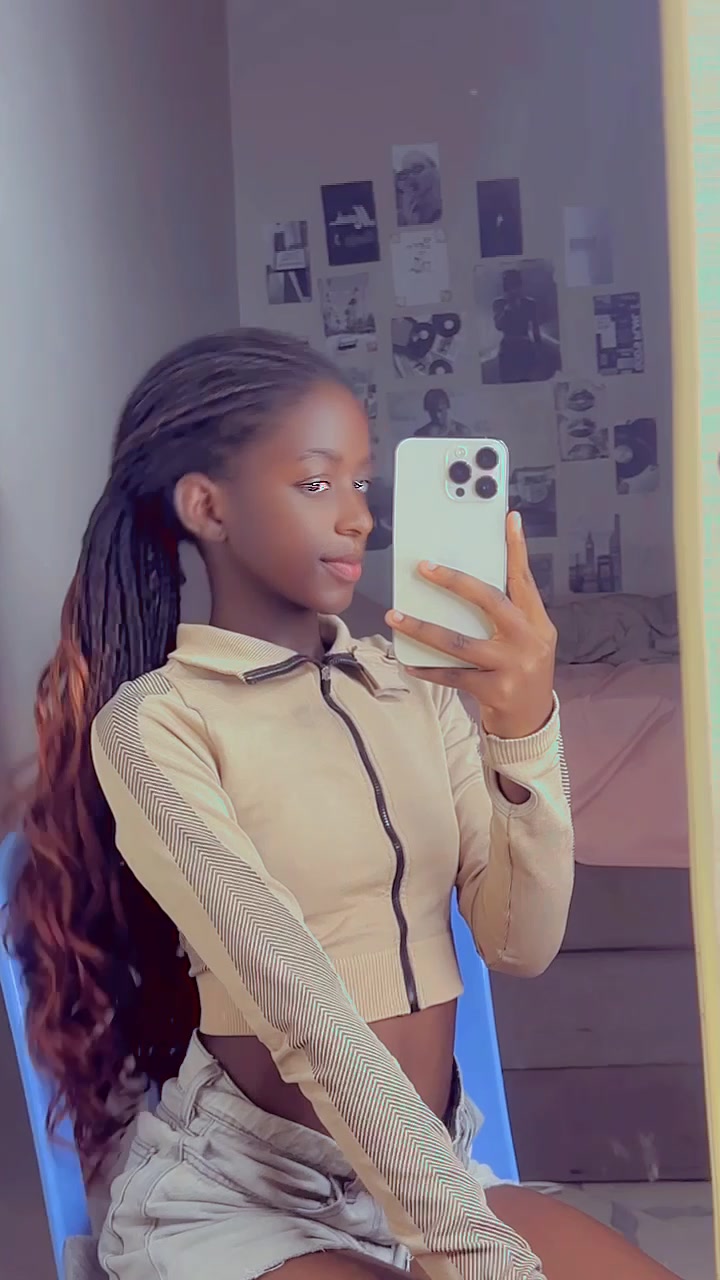 @🕊️Shyra💙🦋