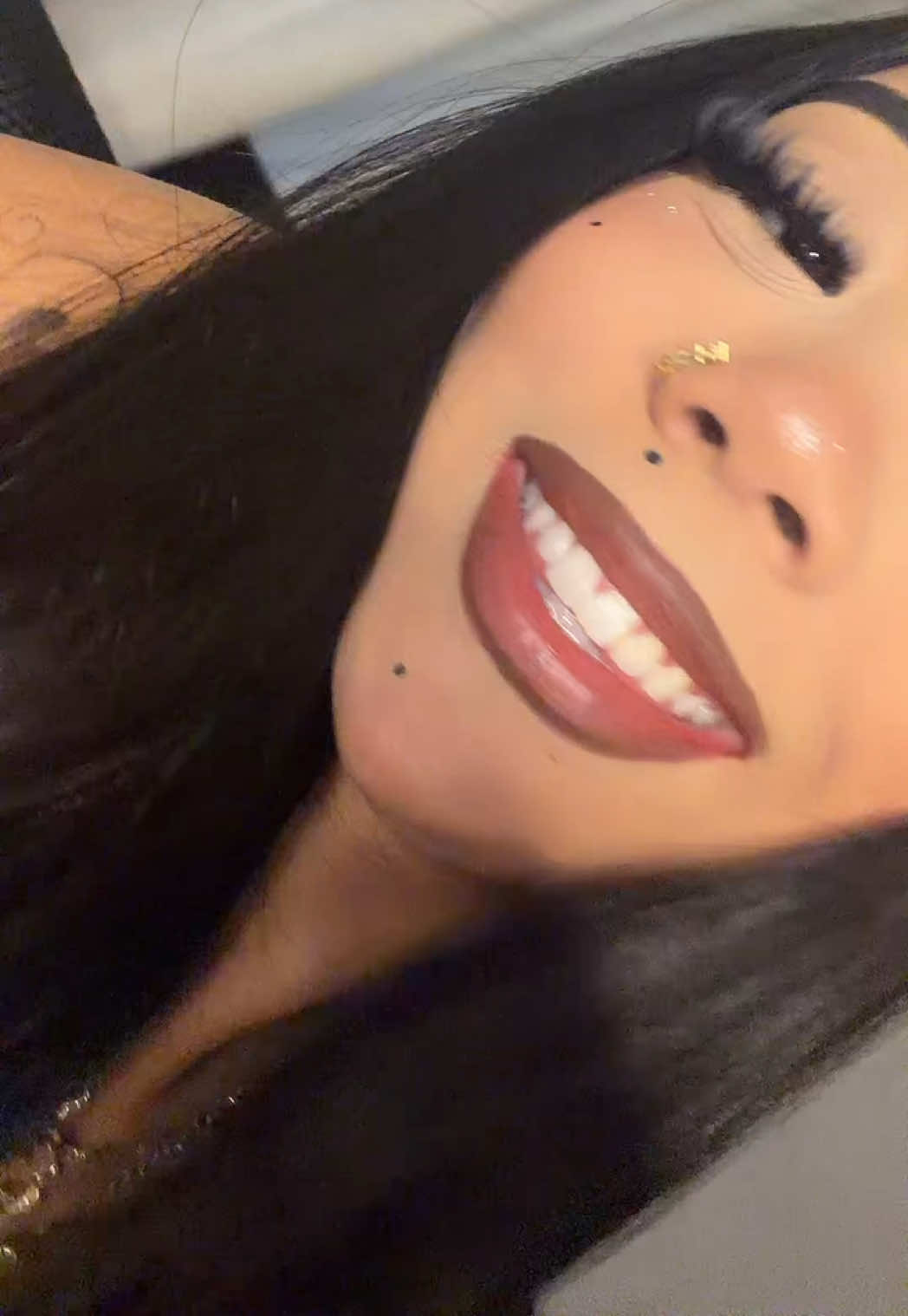 @aj 🧎🏻♀️