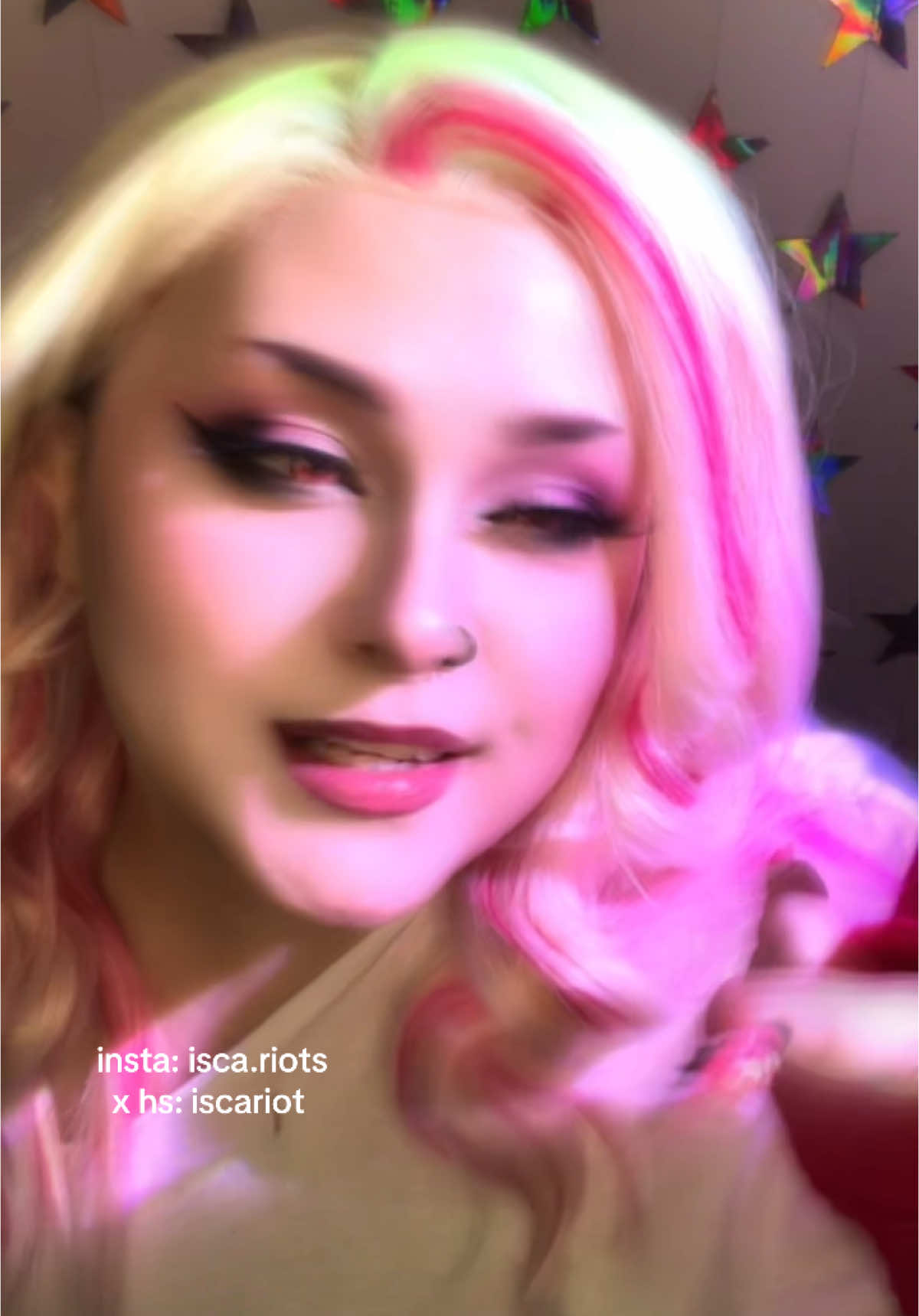 @♡ isca.riot 🩷🤍🧡