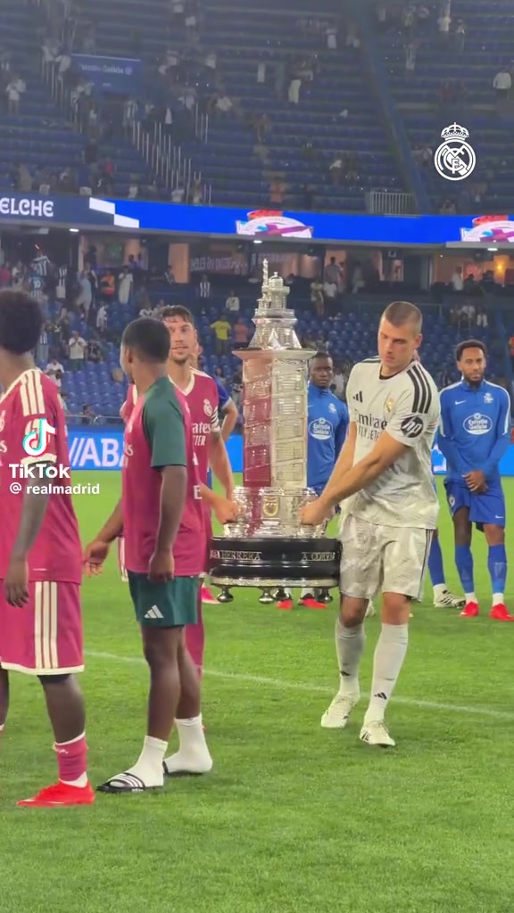 @Hala Madrid Zone