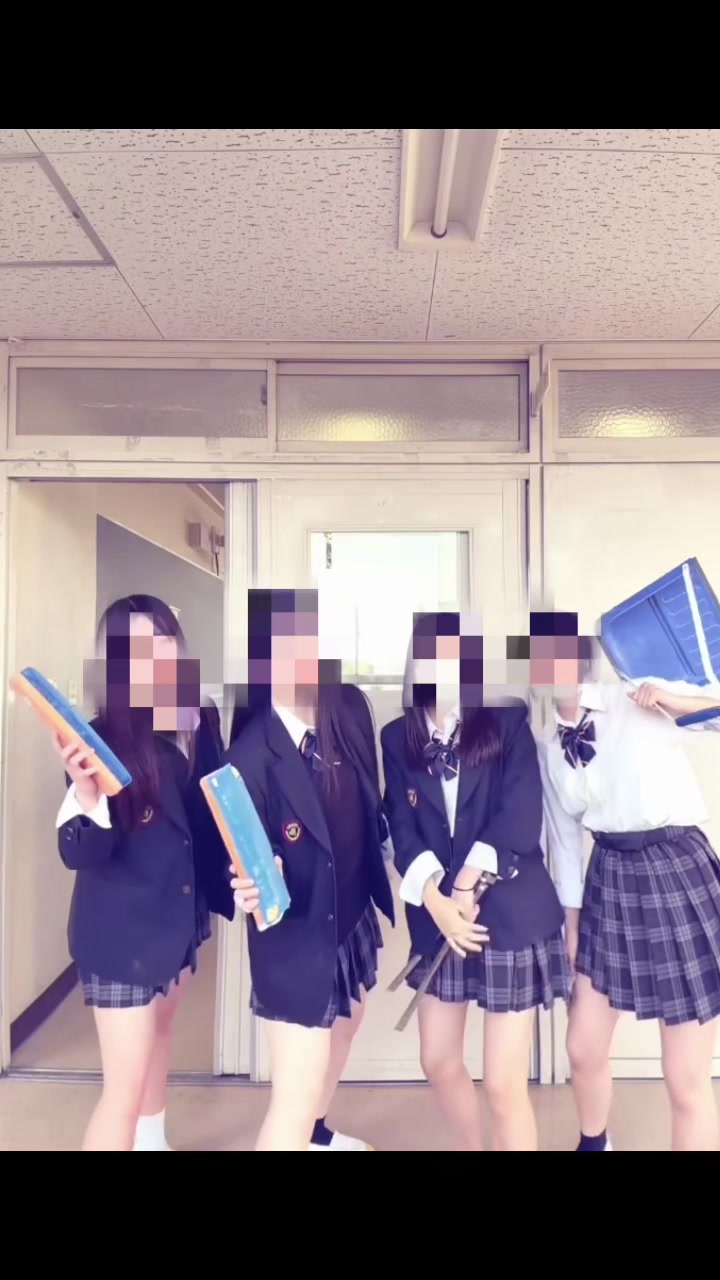 @❤︎