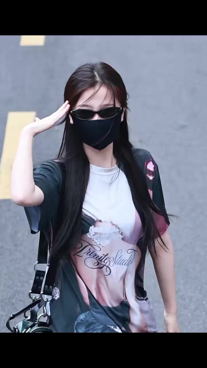@Xiaoshiliu-๐ซ๐ถ๐ป๐
๐ถ๐ป๐โ
