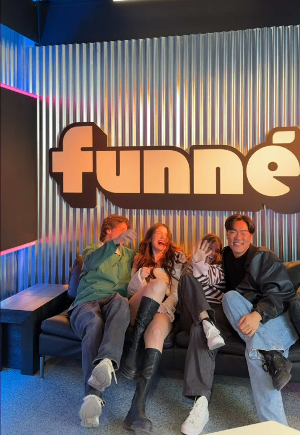 @funné