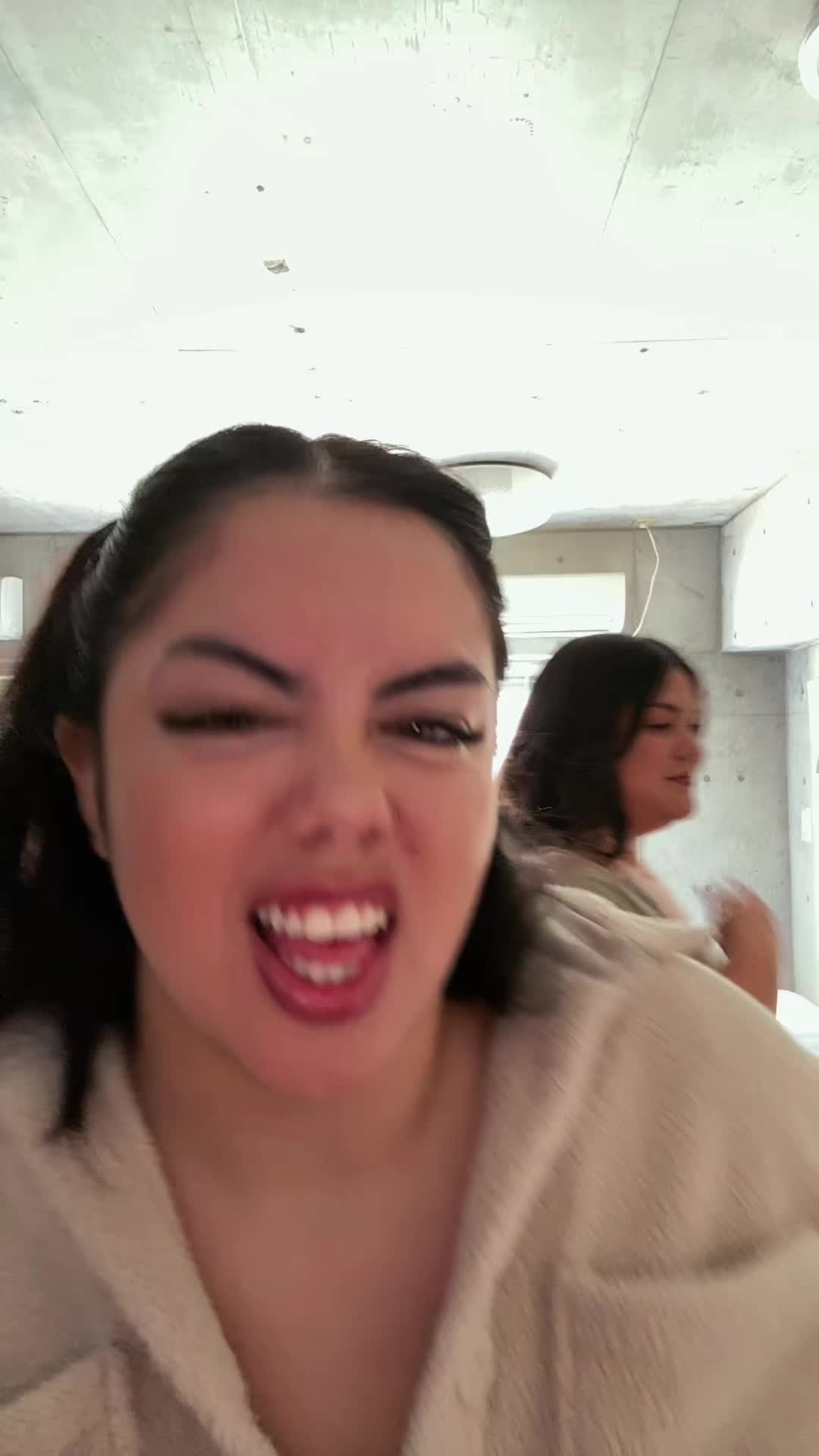 @lanibabiez