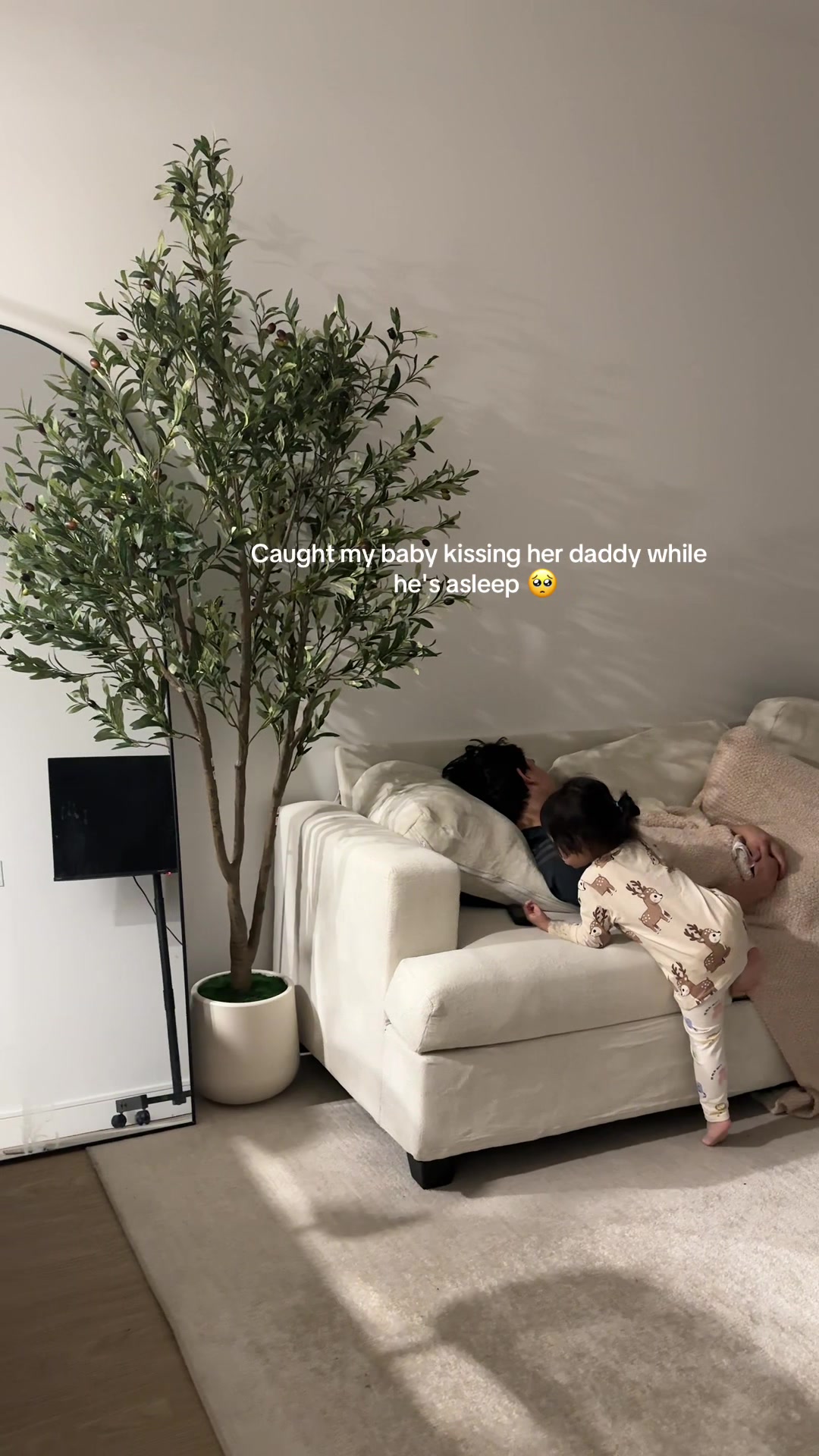 @iam_girlyy on IG