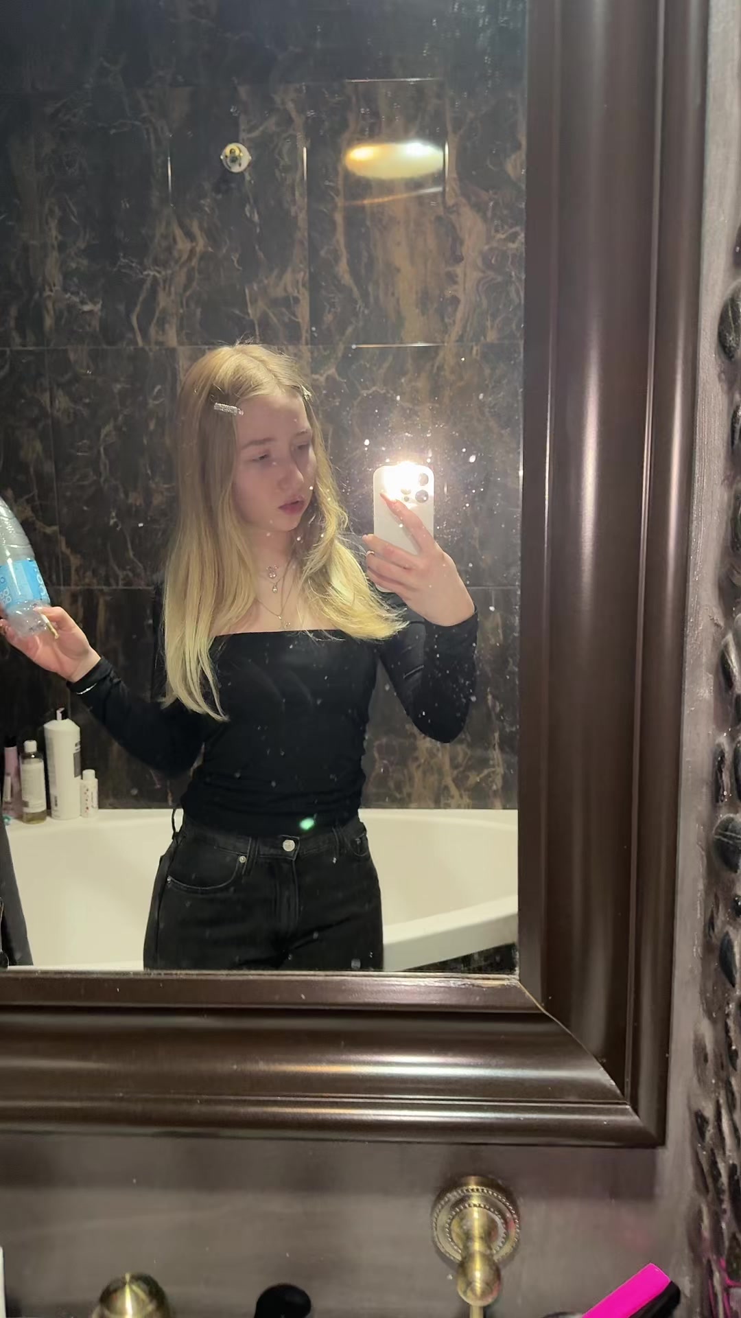 @withastickk