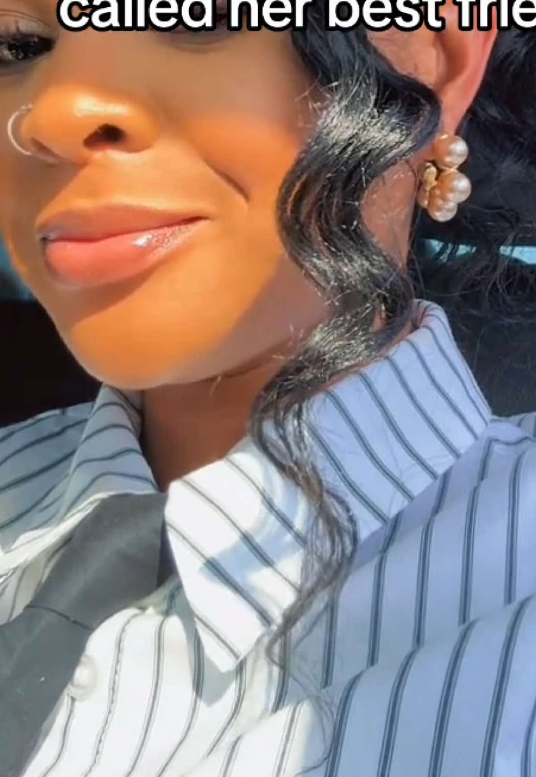 @ArisMoments