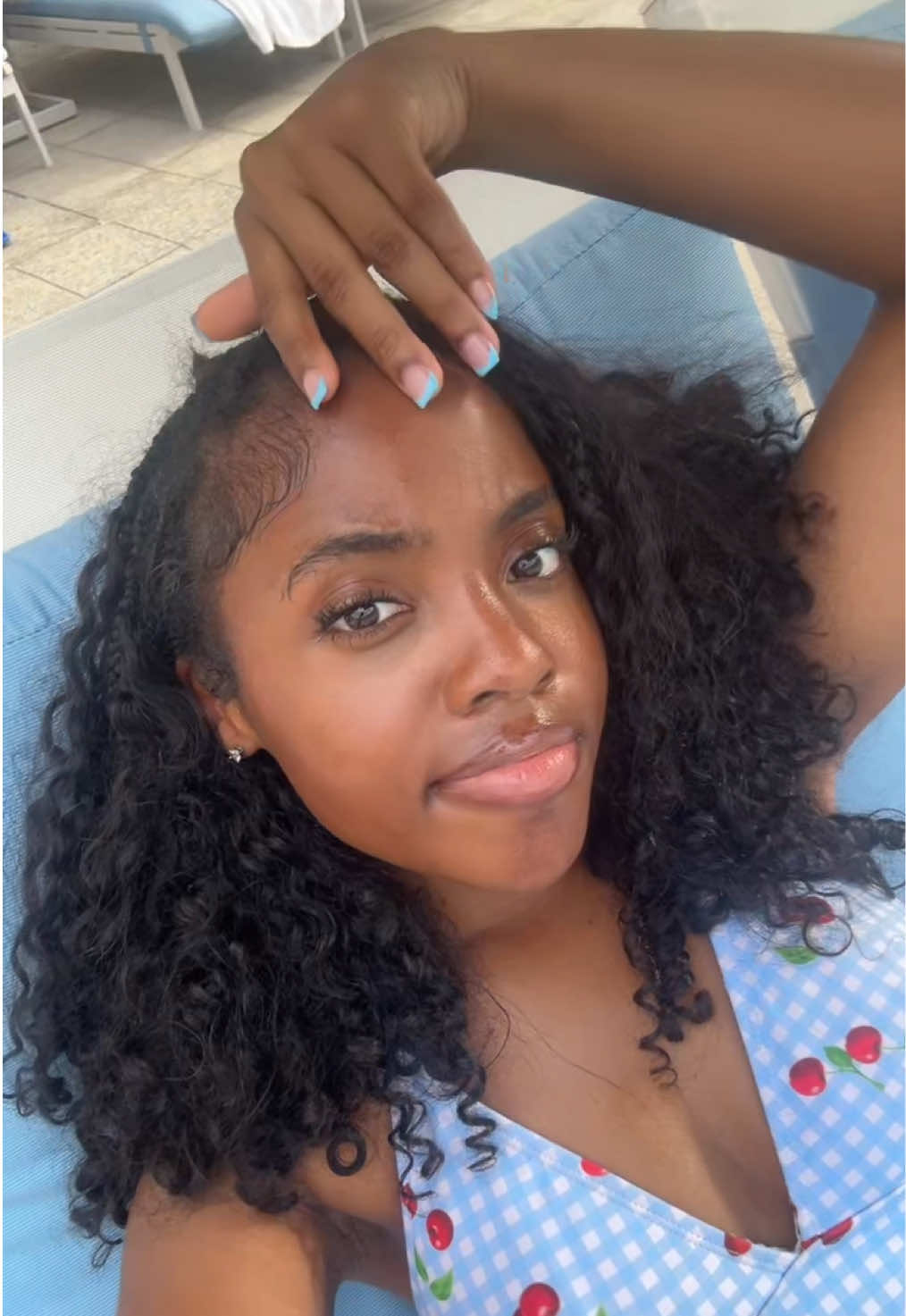 @lovelyy.simonee