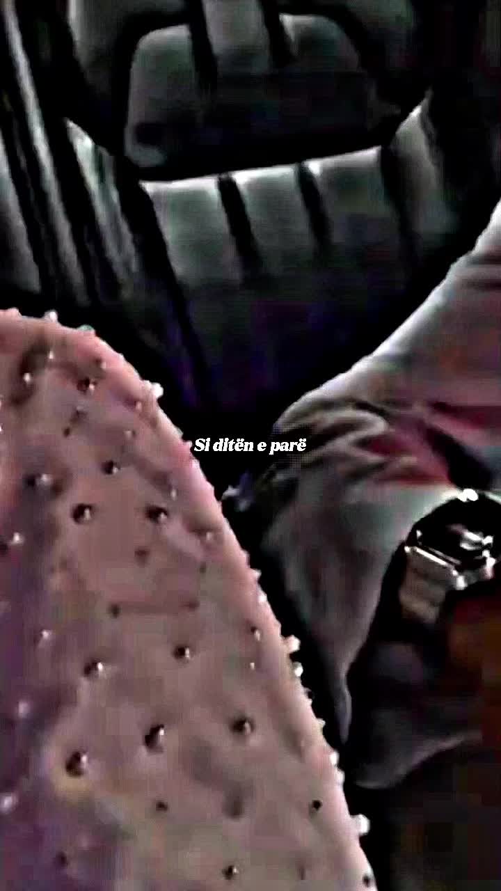 @~