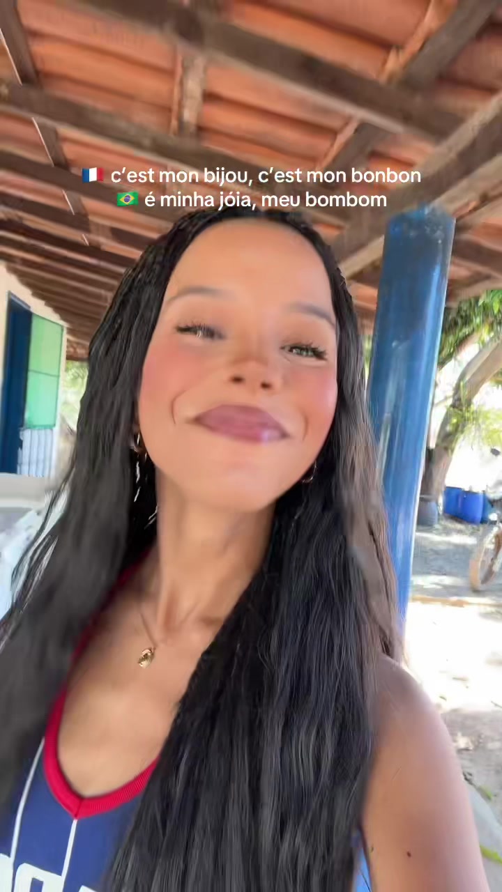 @Lara Canro