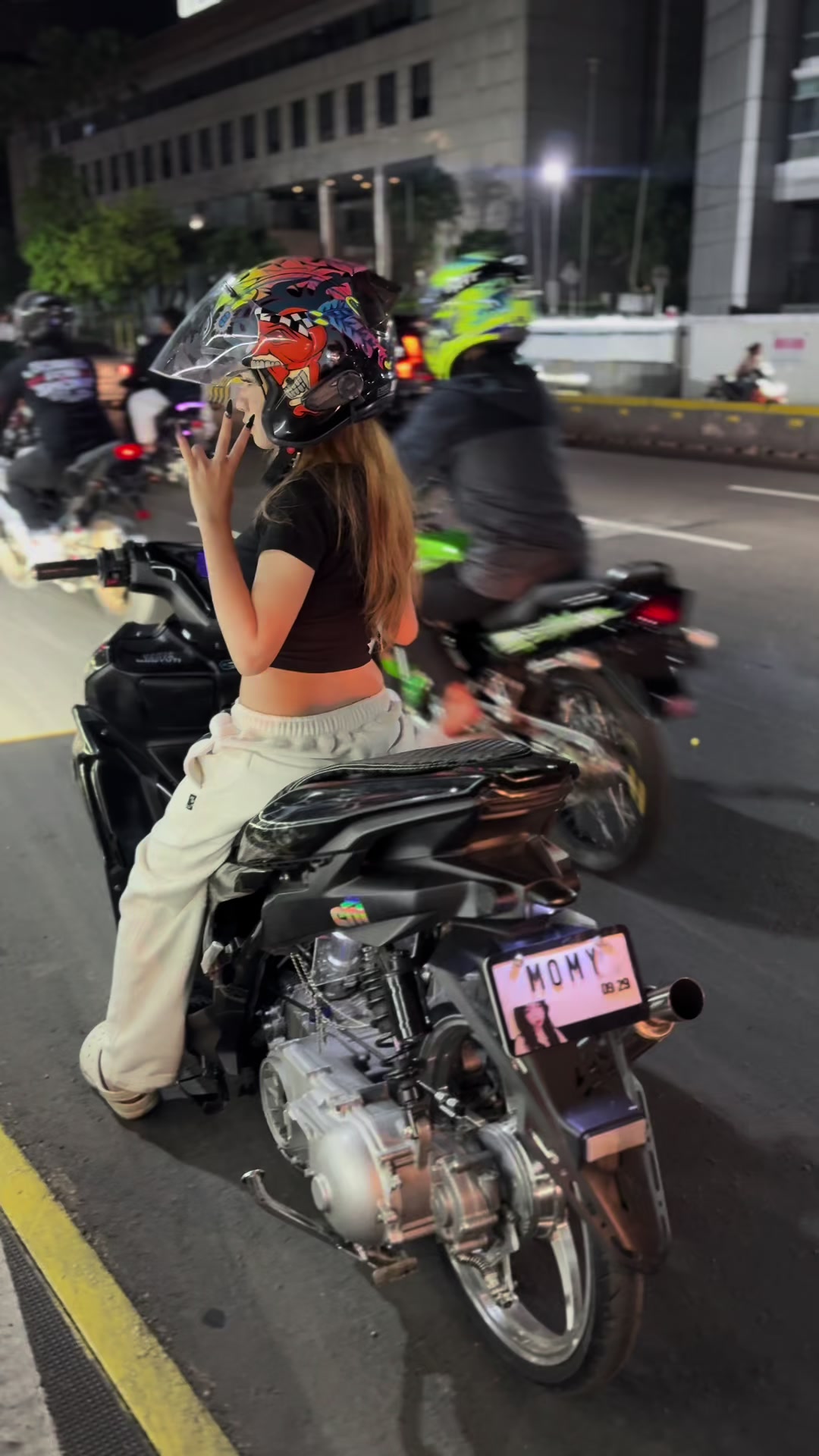 @momyuti
