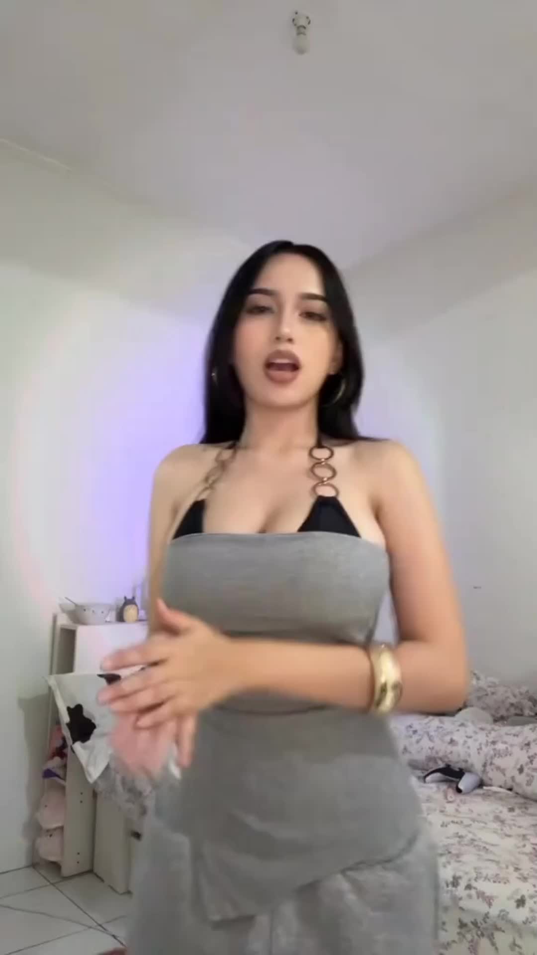@Larasss.