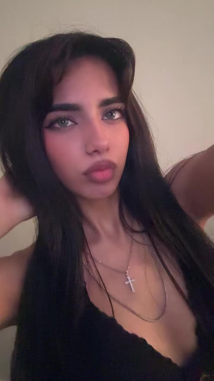 @𝑉𝑎l𝑒ri𝑎࿐̣࣪.