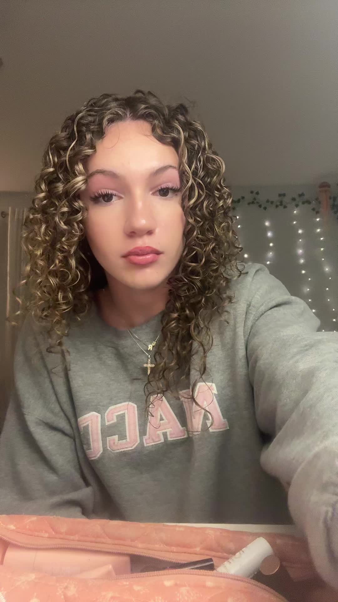 @raina 🦦