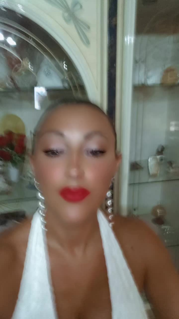 @laura8585