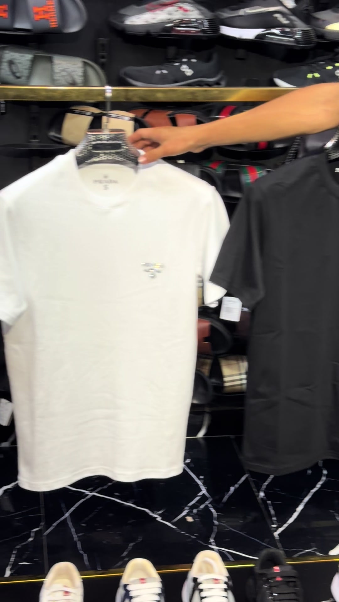 @Bueno_shop