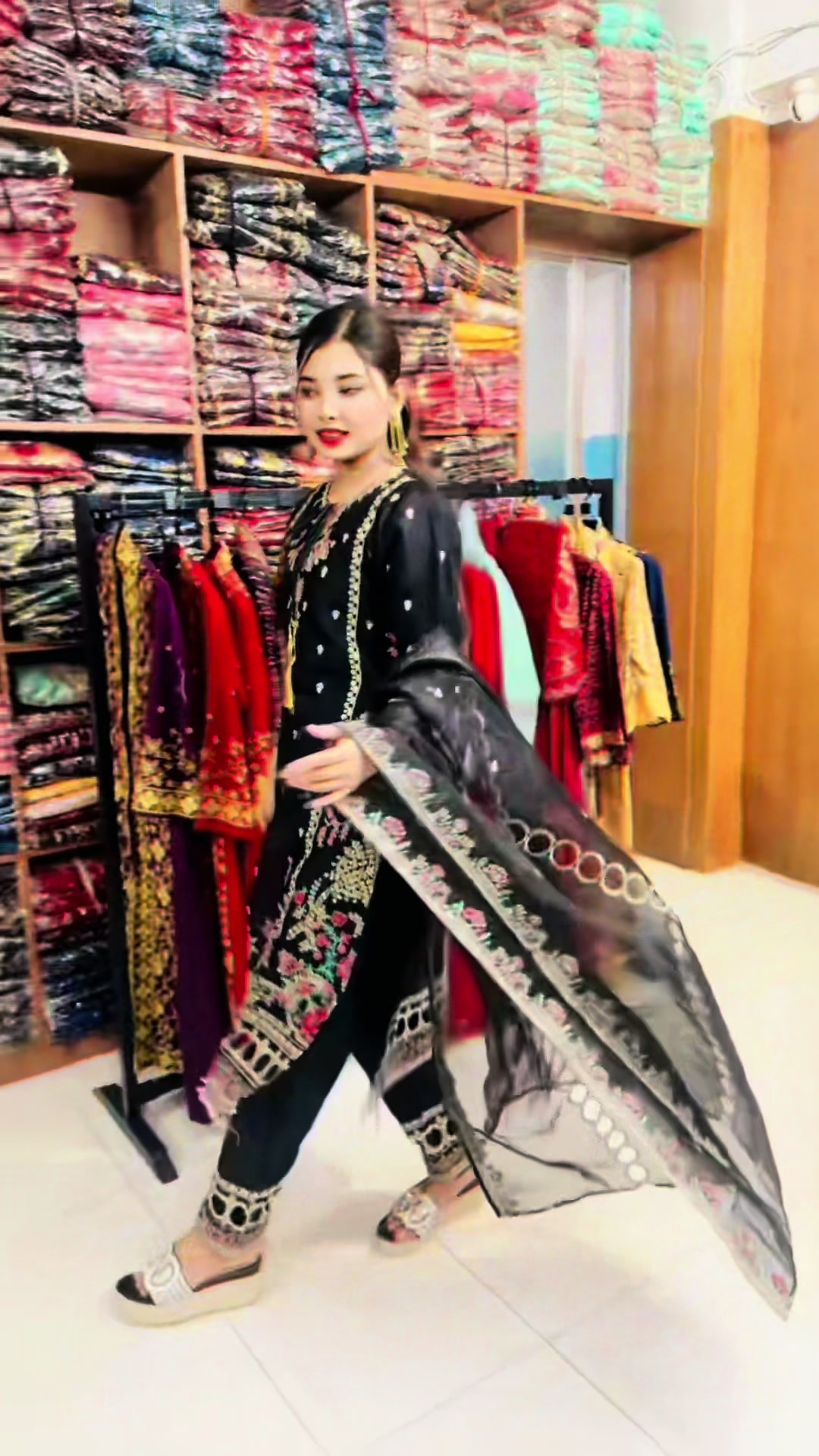 @তাসফিয়া ফ্যাশন হাউস