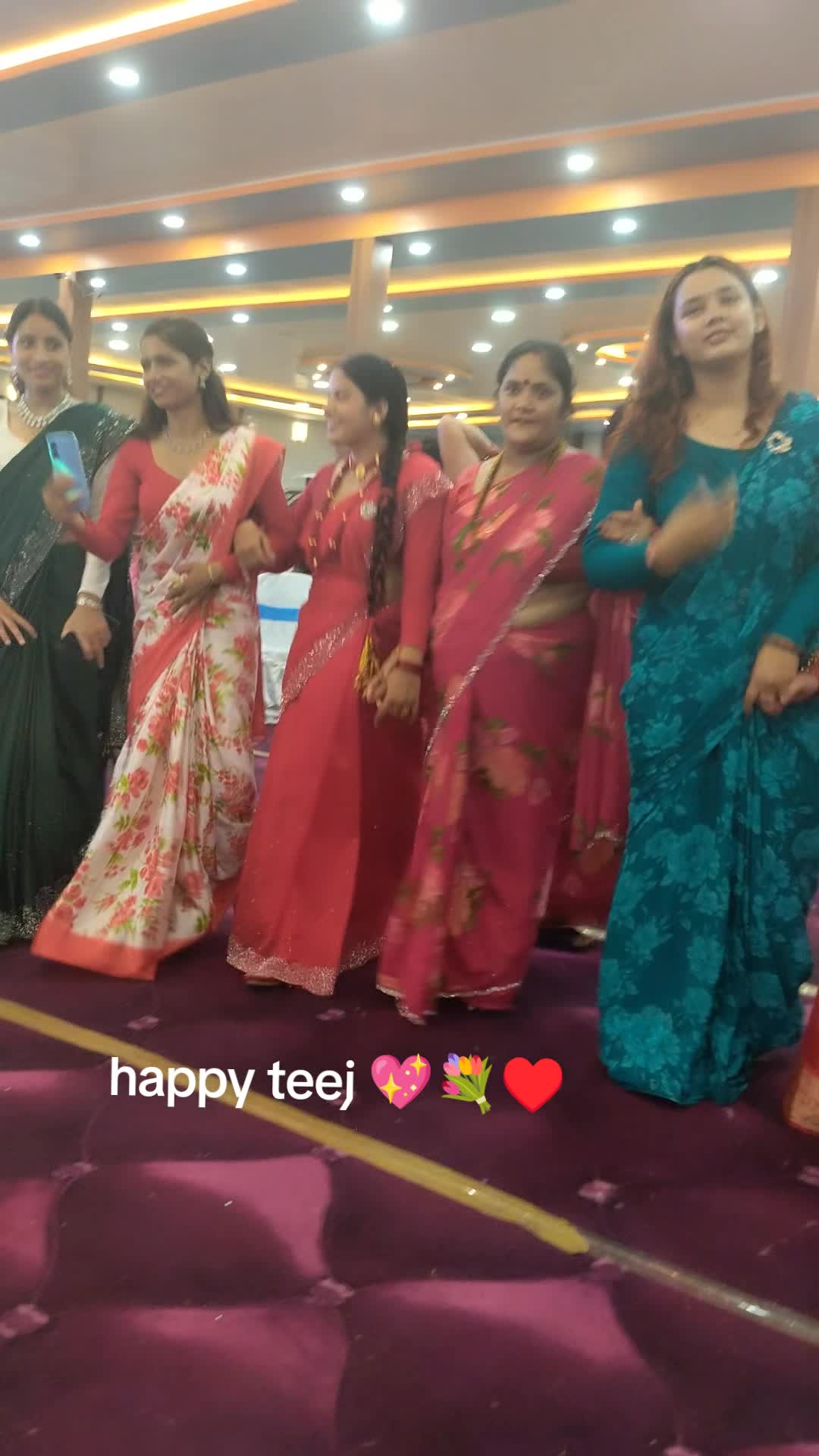 @diya thakuree ❣️🌺🤎🫂