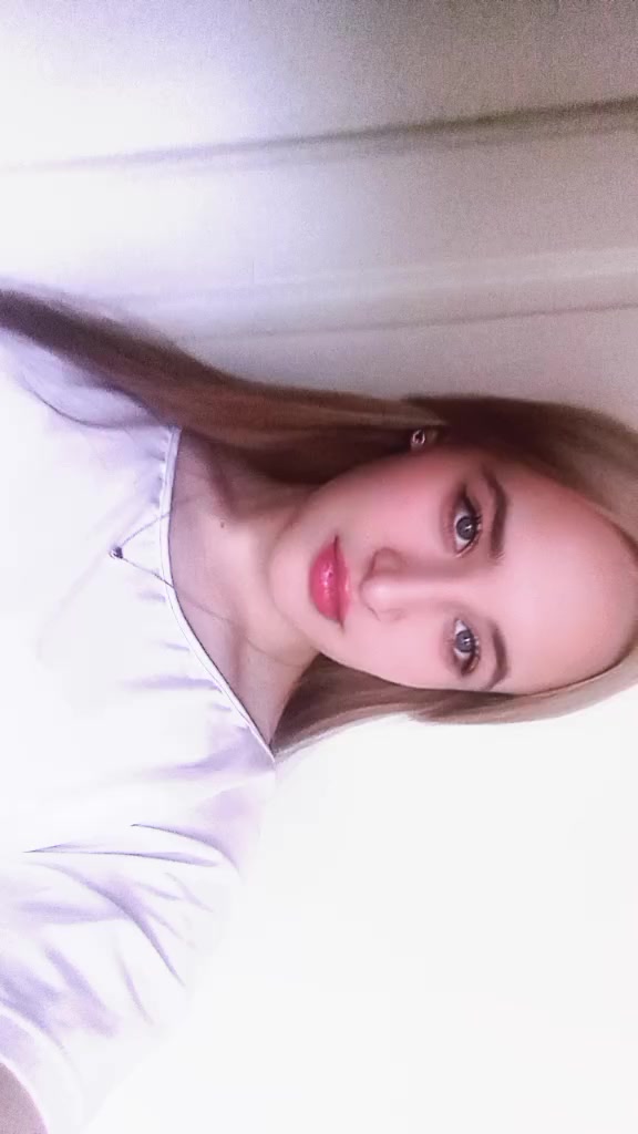@_Vrăjitoarea Lunii_