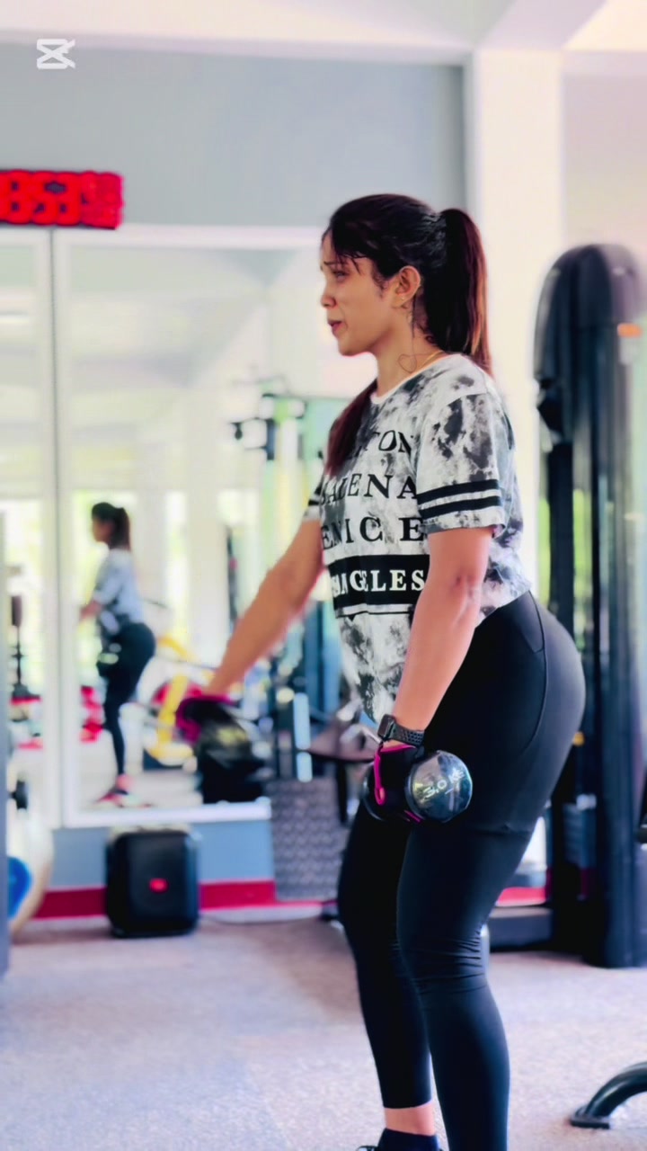 @getfitwithsalani 🏋🏻♂️🇱🇰
