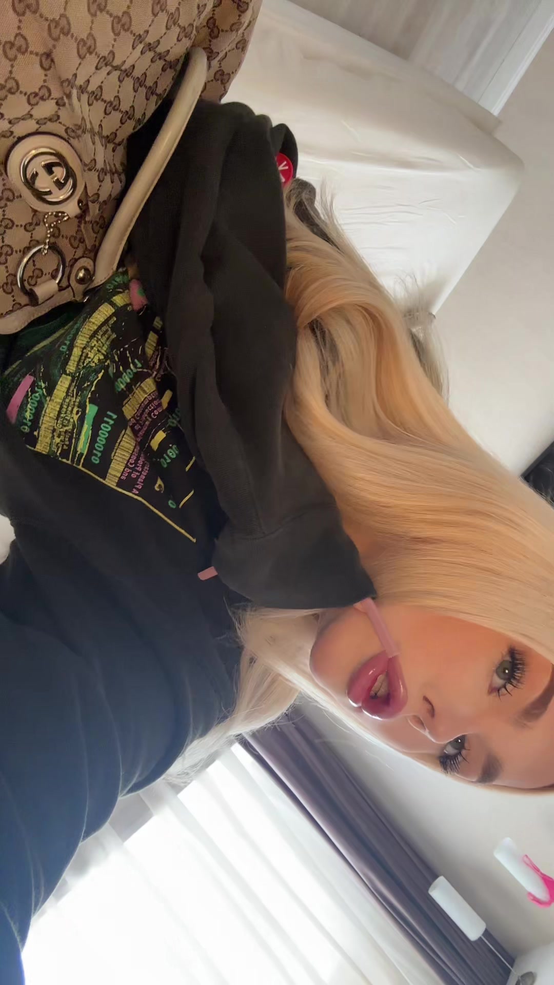 @мяяя