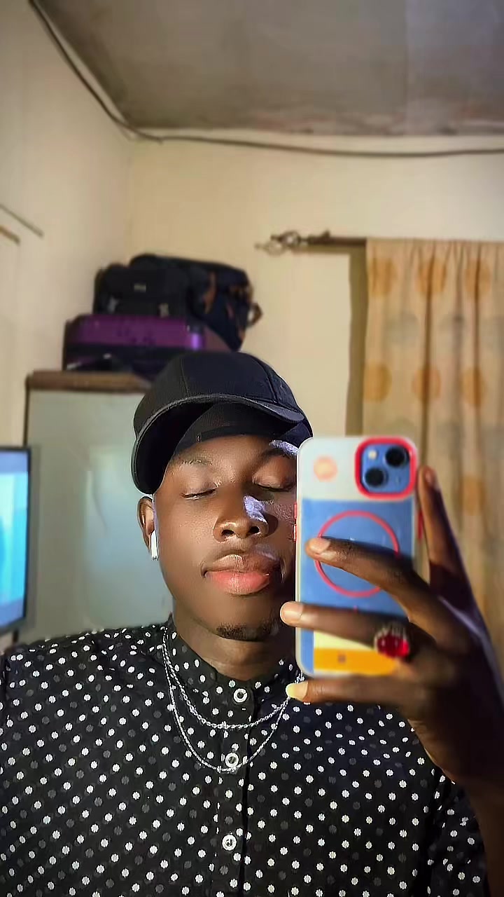 @Dëfø_døllãrs_øfficiel ✪