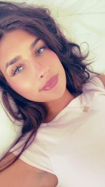 @ashleyybikk