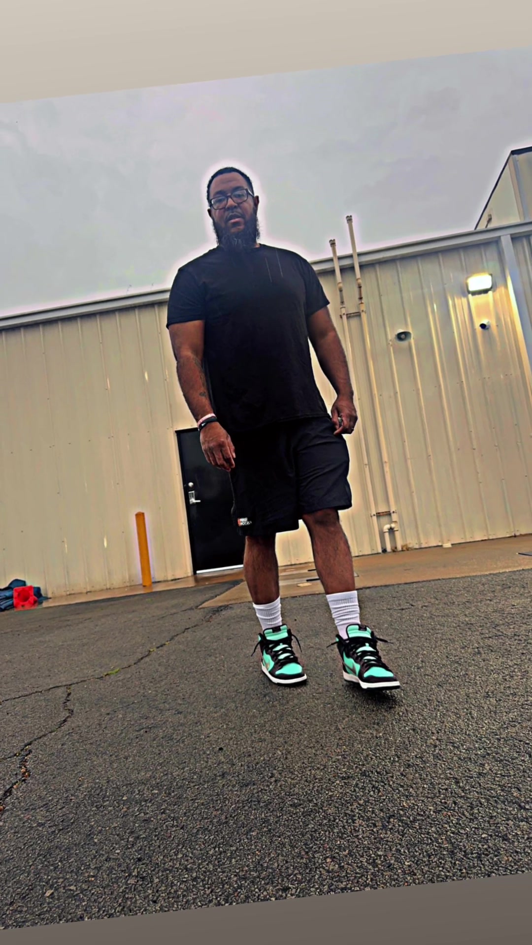 @Yo SideChick Fav SneakerHead