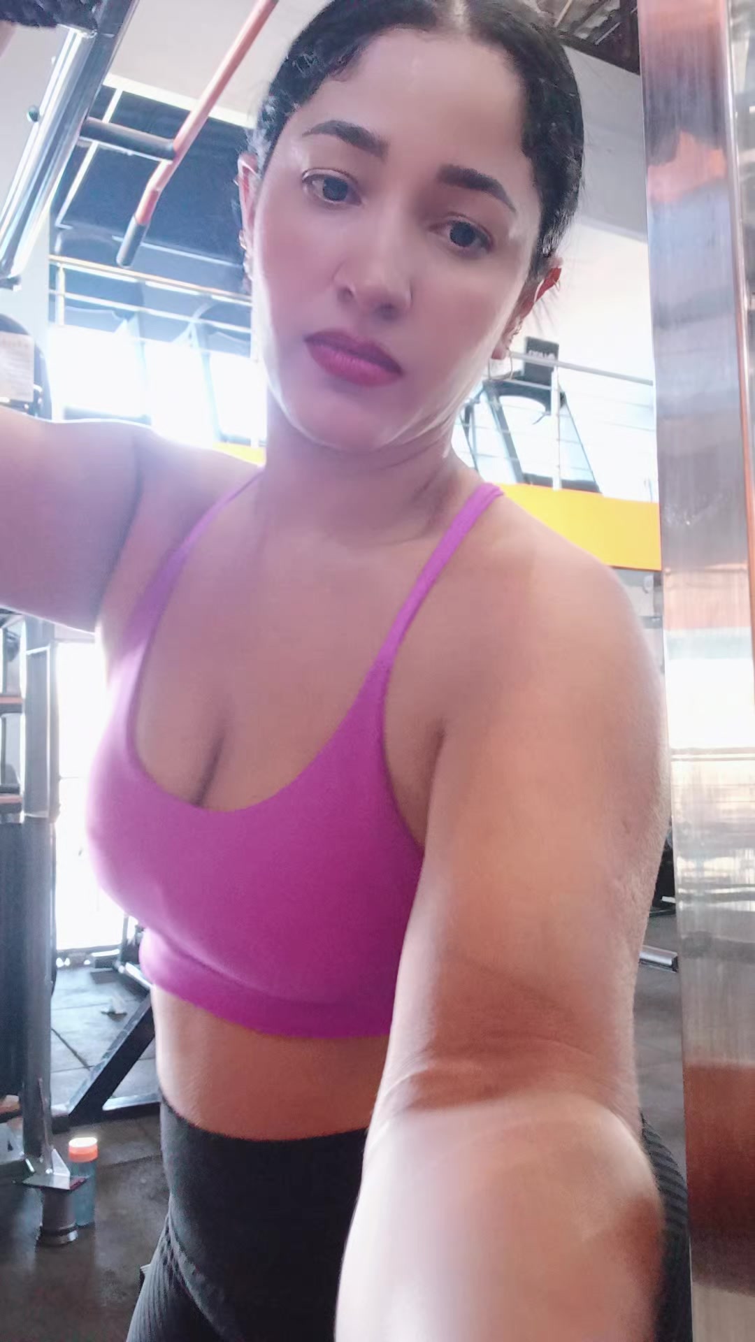 @janaina