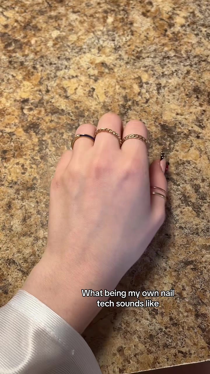 @𖣂Nicole𖣂
