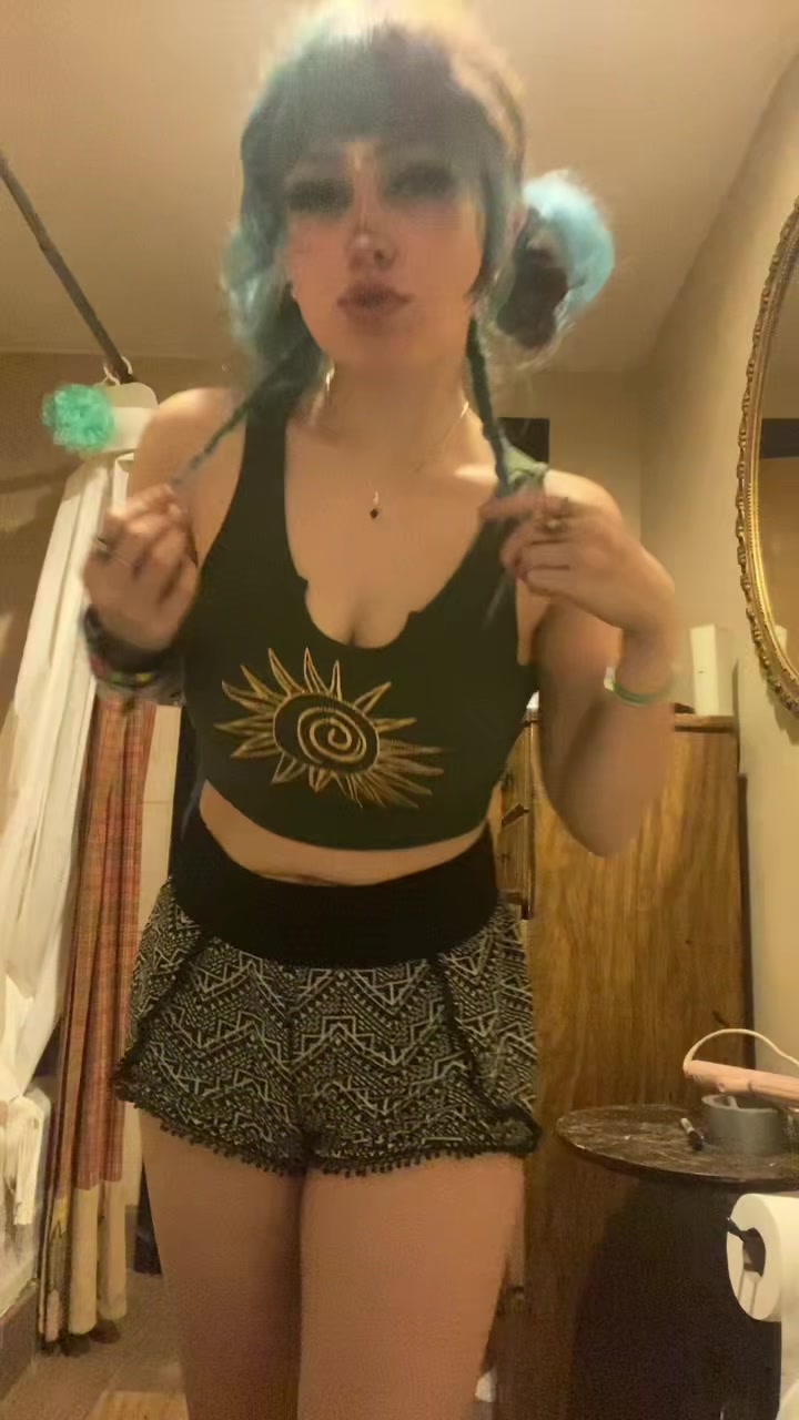 @roo<3