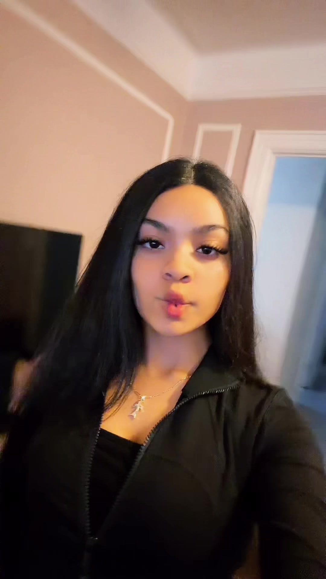@️