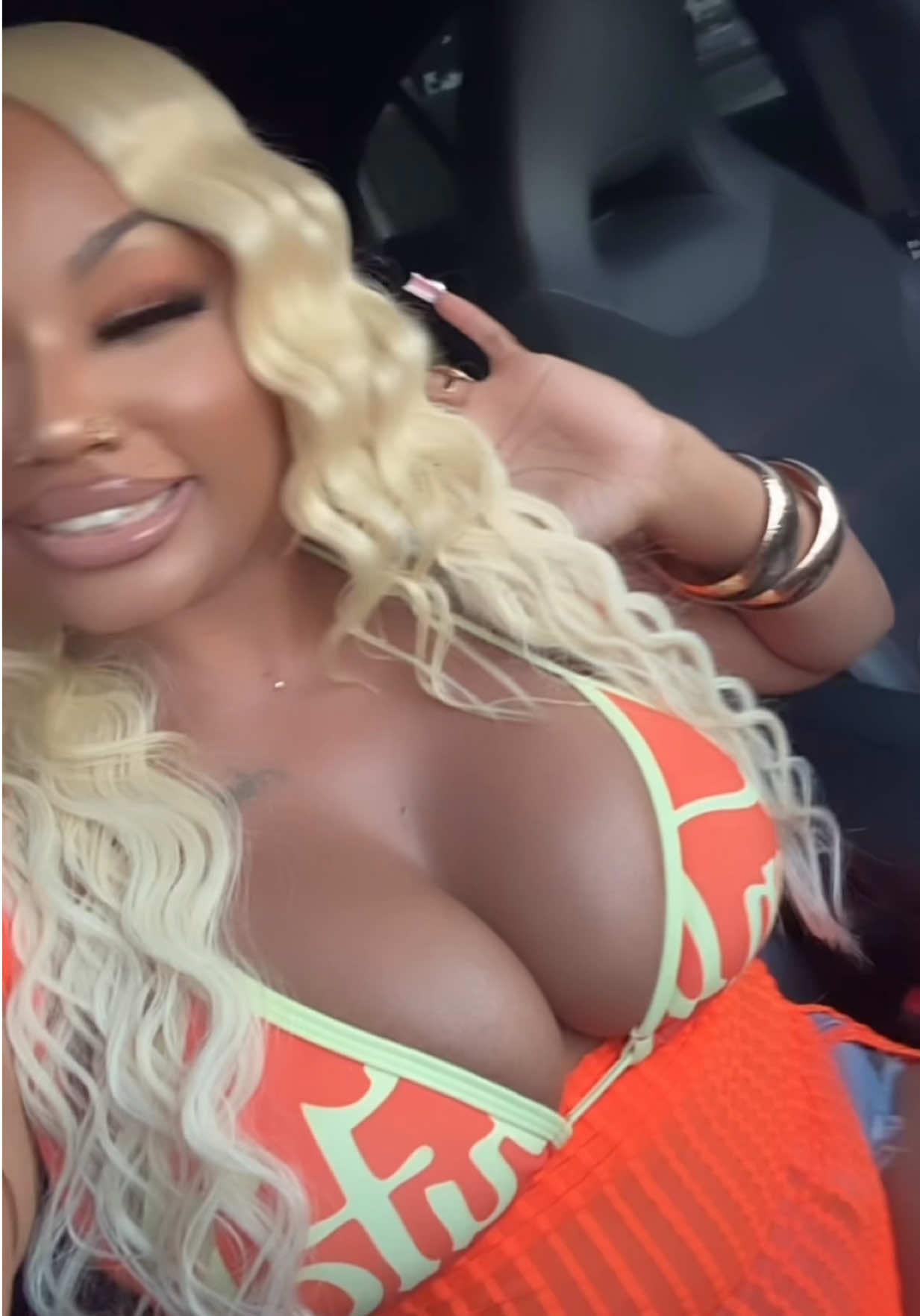 @✨🎀 MissReallyLikeDat🎀✨