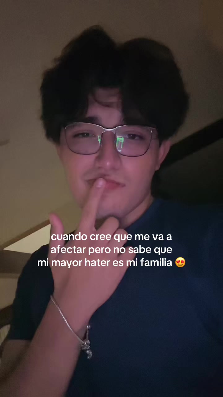 @Adri&aacute;n Alba