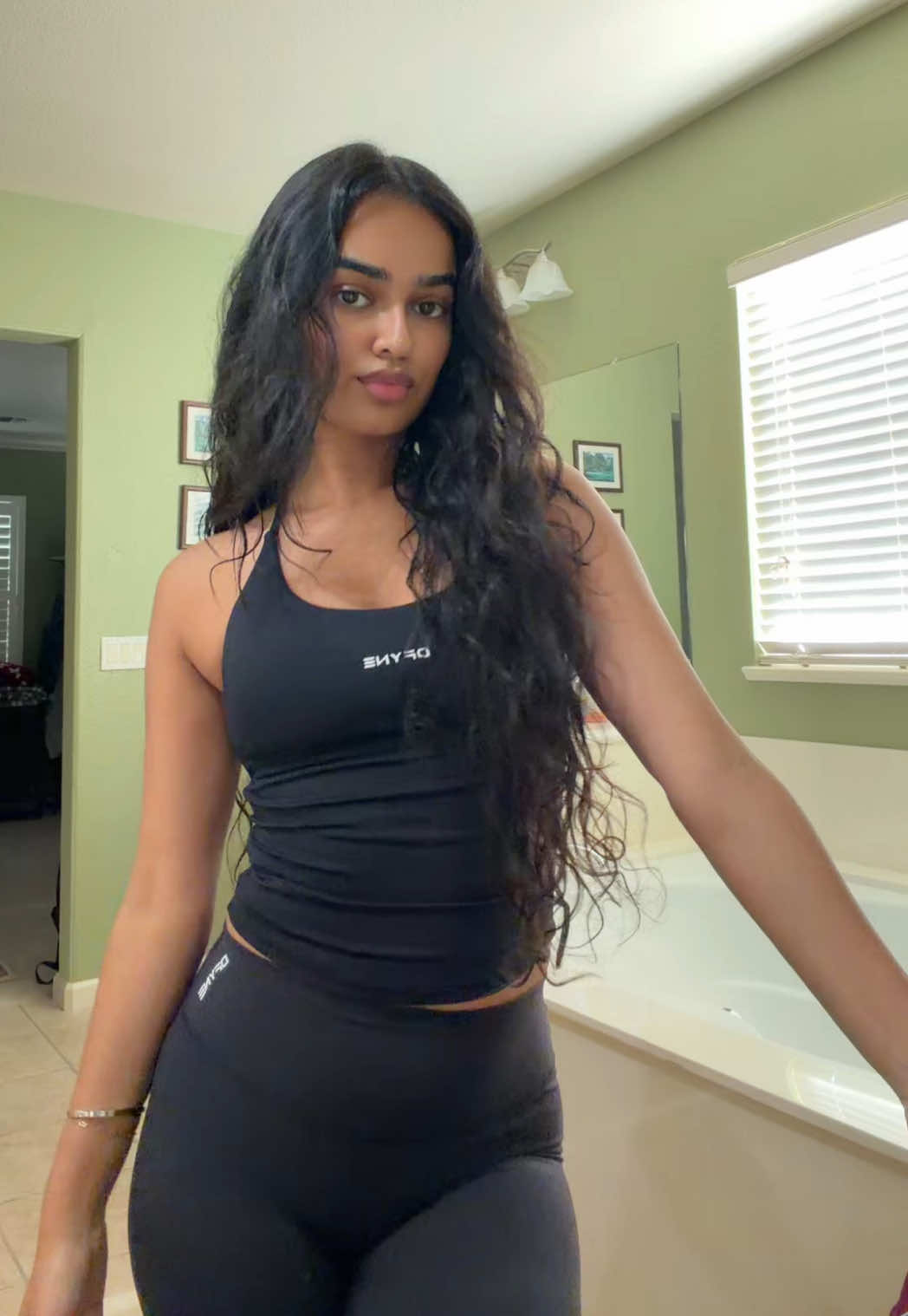 @anu sandhu
