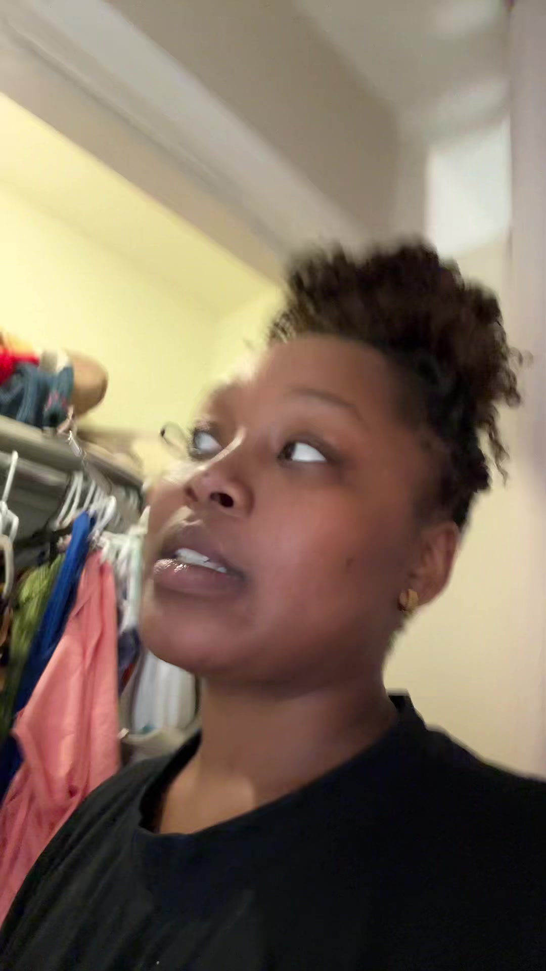 @LovNia_